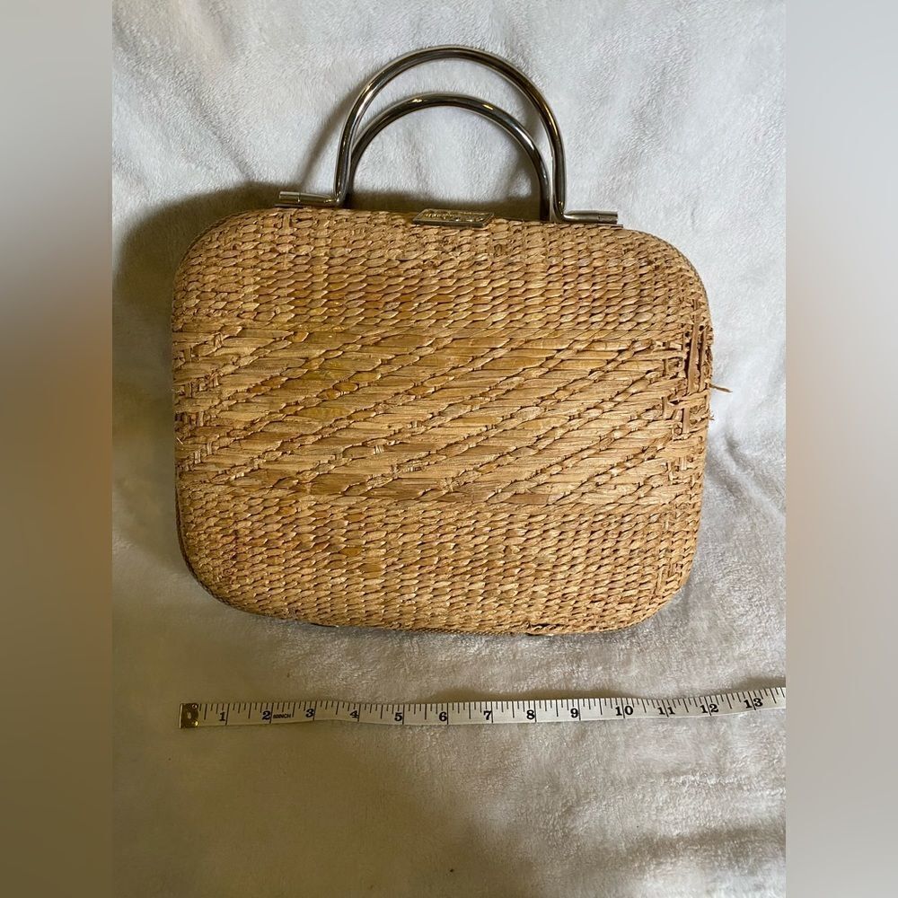 Statement handbag - Picture 4 of 6